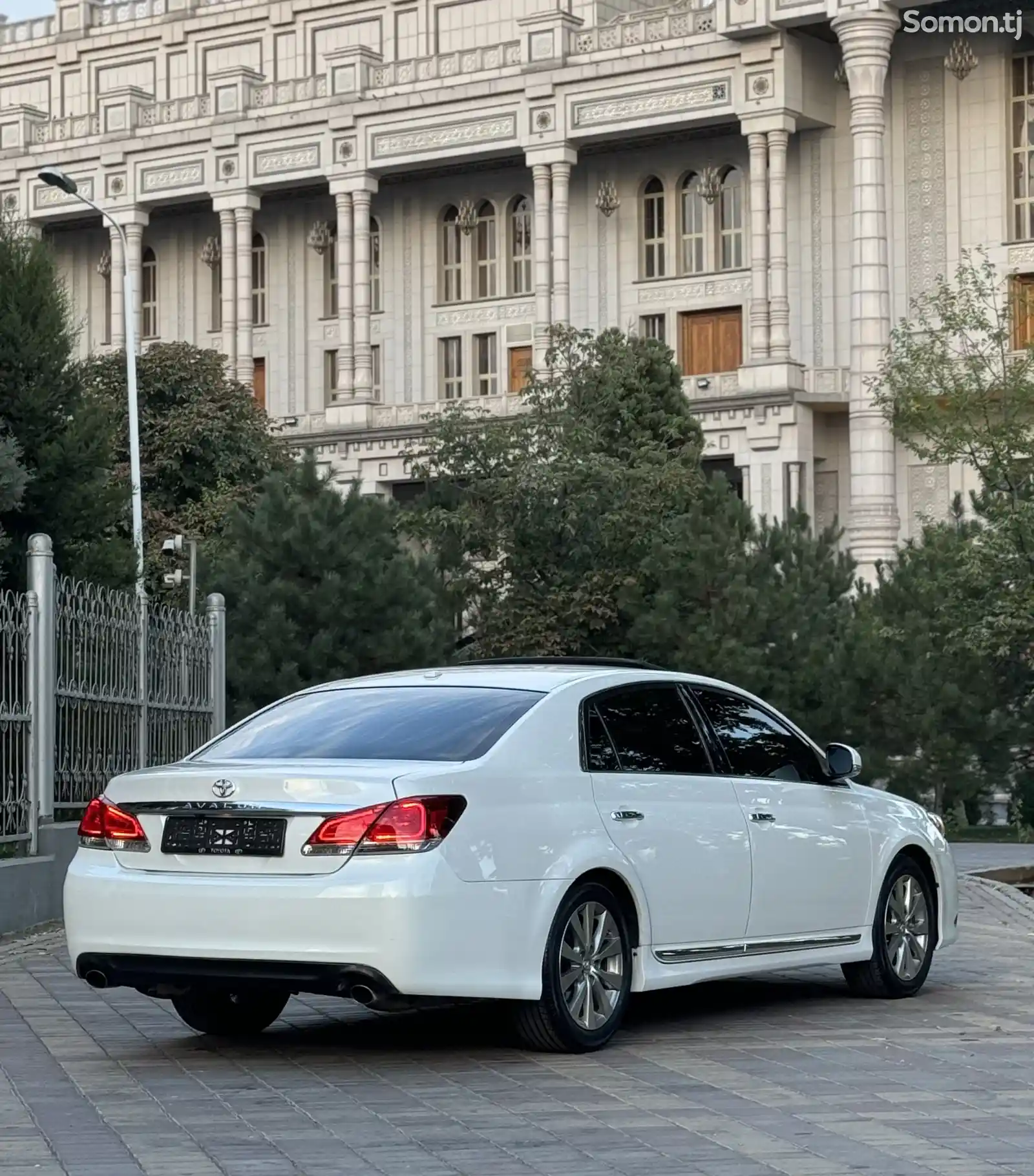 Toyota Avalon, 2011-5