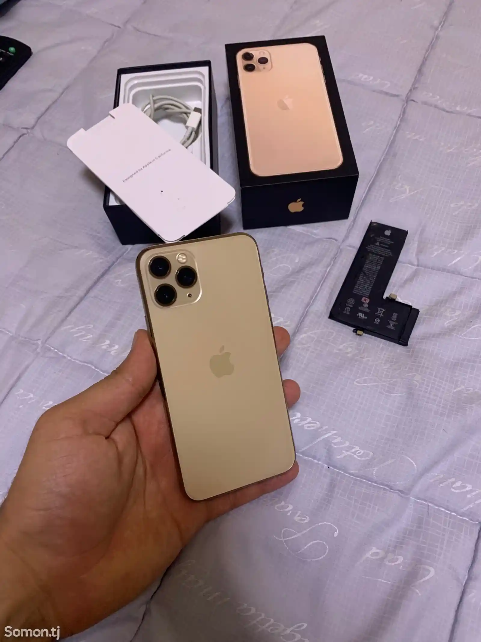 Apple iPhone 11 Pro, 64 gb, Gold-1