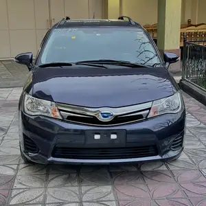 Toyota Fielder, 2015