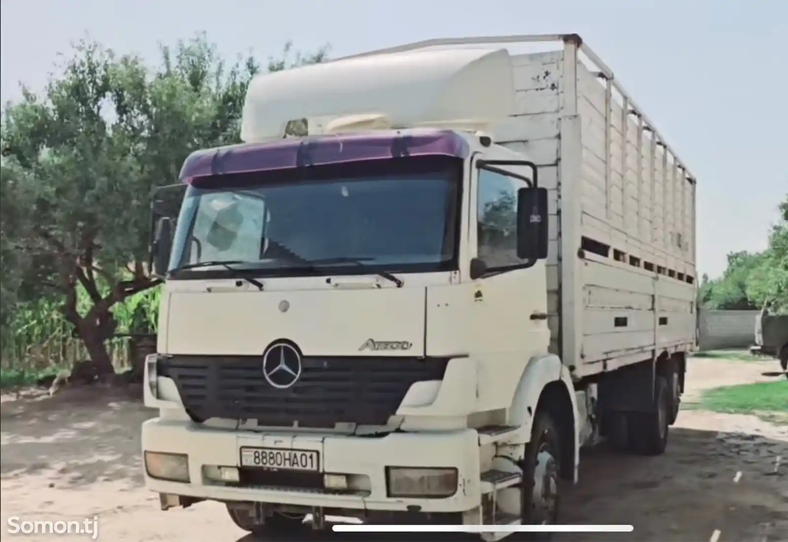 Бортовой грузовик Mercedes-Benz Atego 2528, 2001