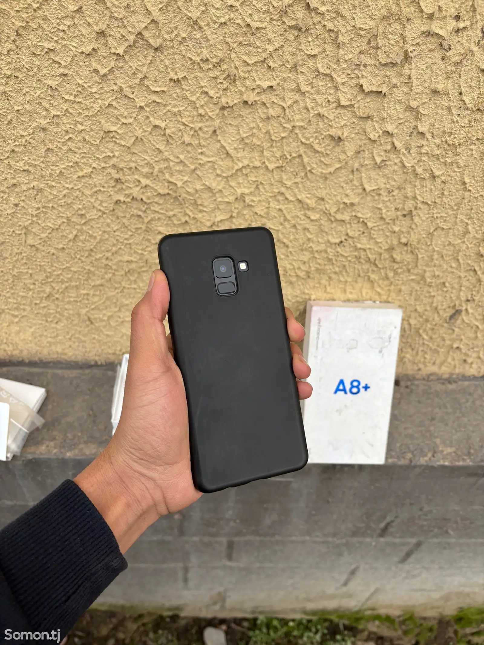 Samsung Galaxy A8 Plus 2 SIM-1