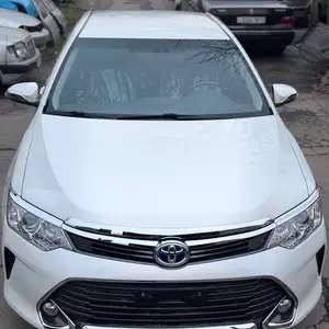 Toyota Camry, 2016