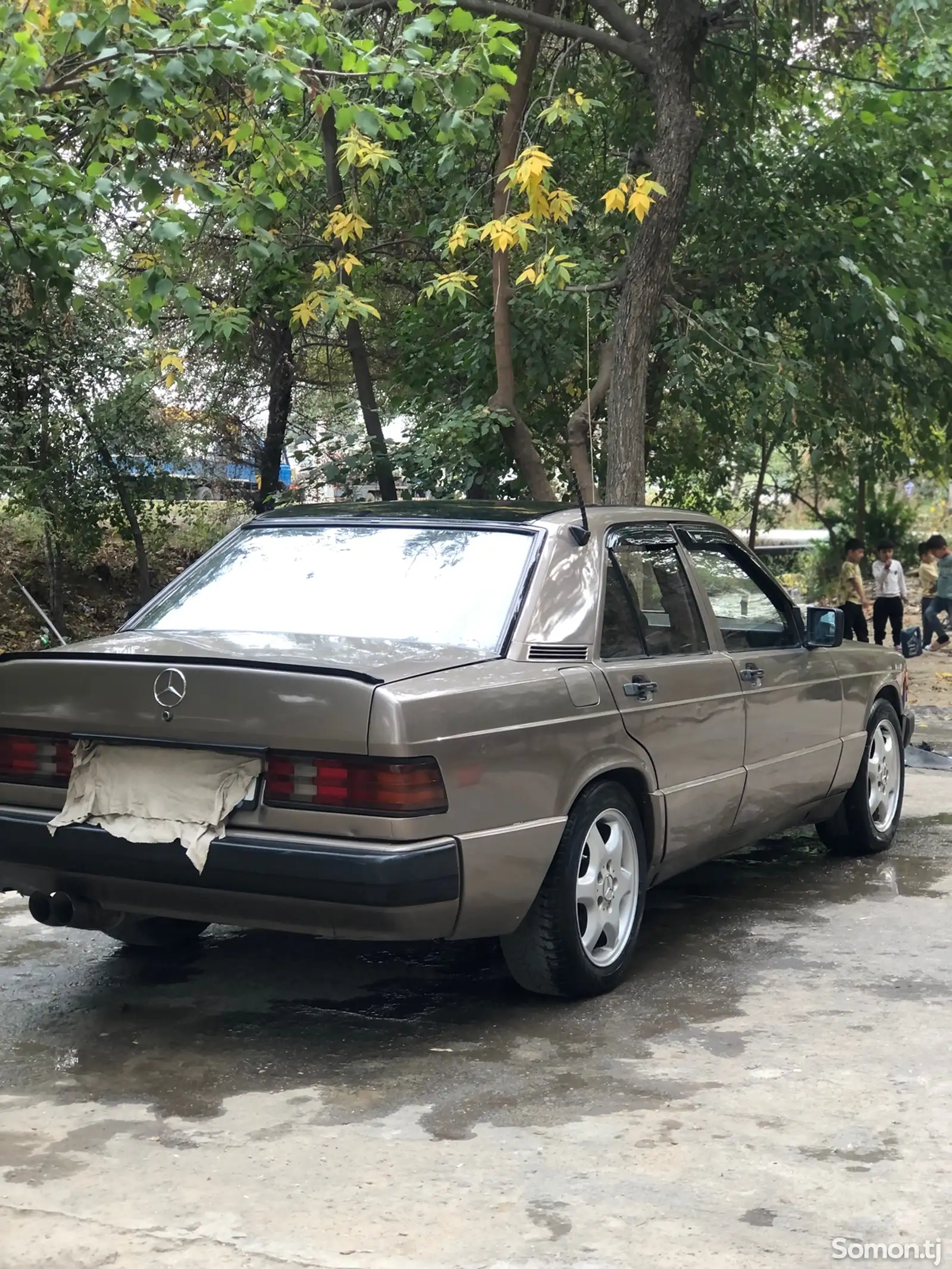 Mercedes-Benz W201, 1990-5