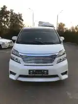 Toyota Vellfire, 2010-4