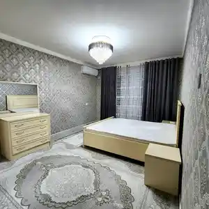 3-комн. квартира, 3 этаж, 90 м², 1 мкр