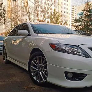 Toyota Camry, 2011