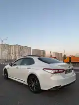 Toyota Camry, 2017-4