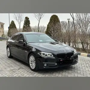 BMW 5 series, 2015