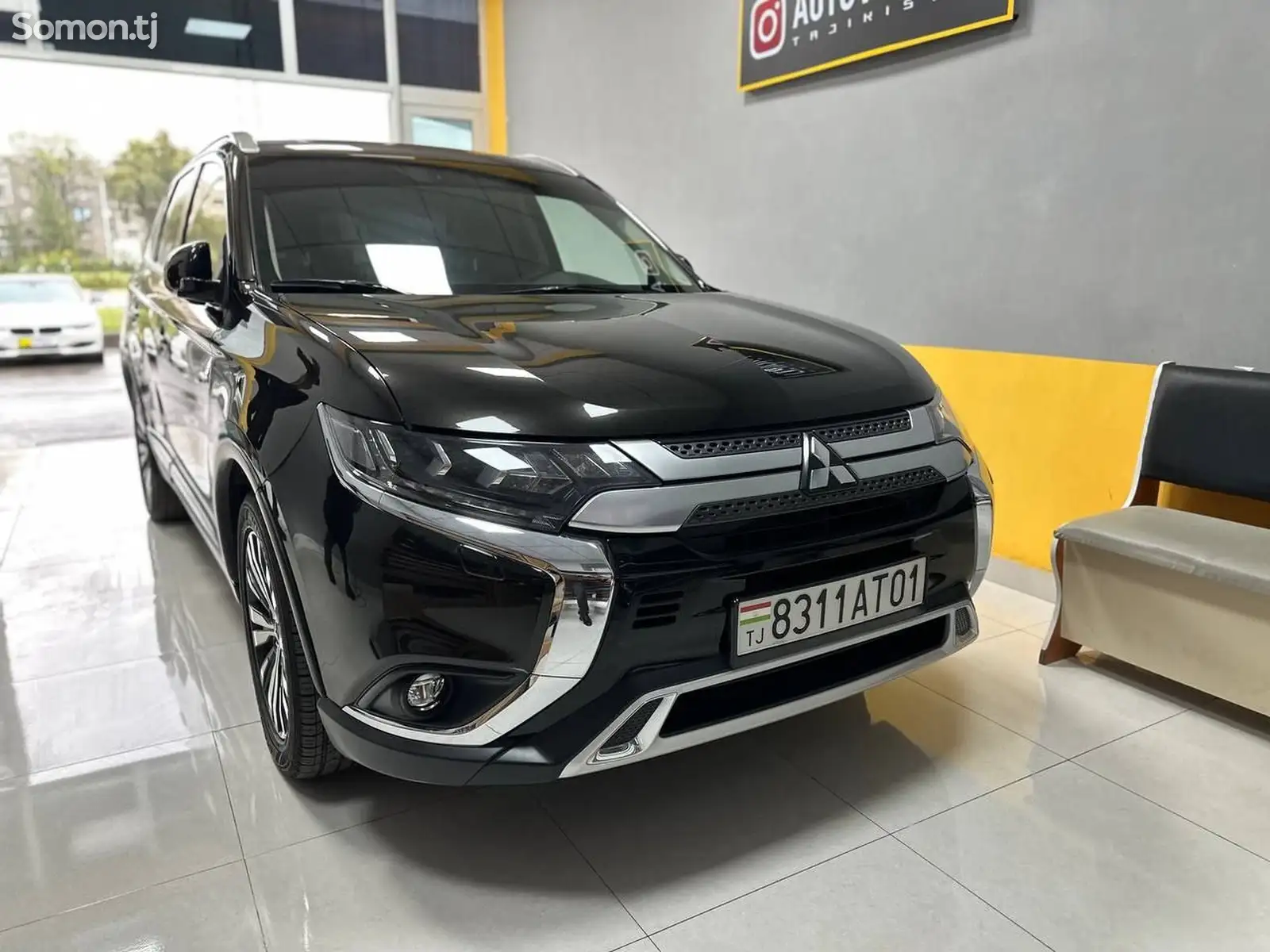 Mitsubishi Outlander, 2019-1