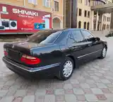 Mercedes-Benz E class, 2000-3