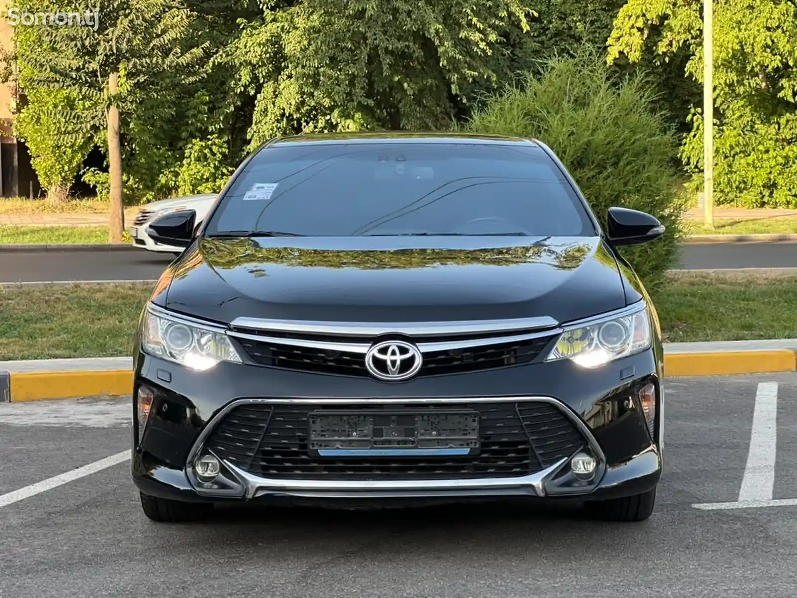 Toyota Camry, 2015-1