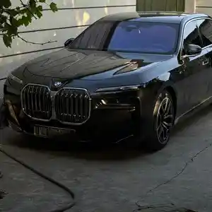 BMW 7 series, 2023