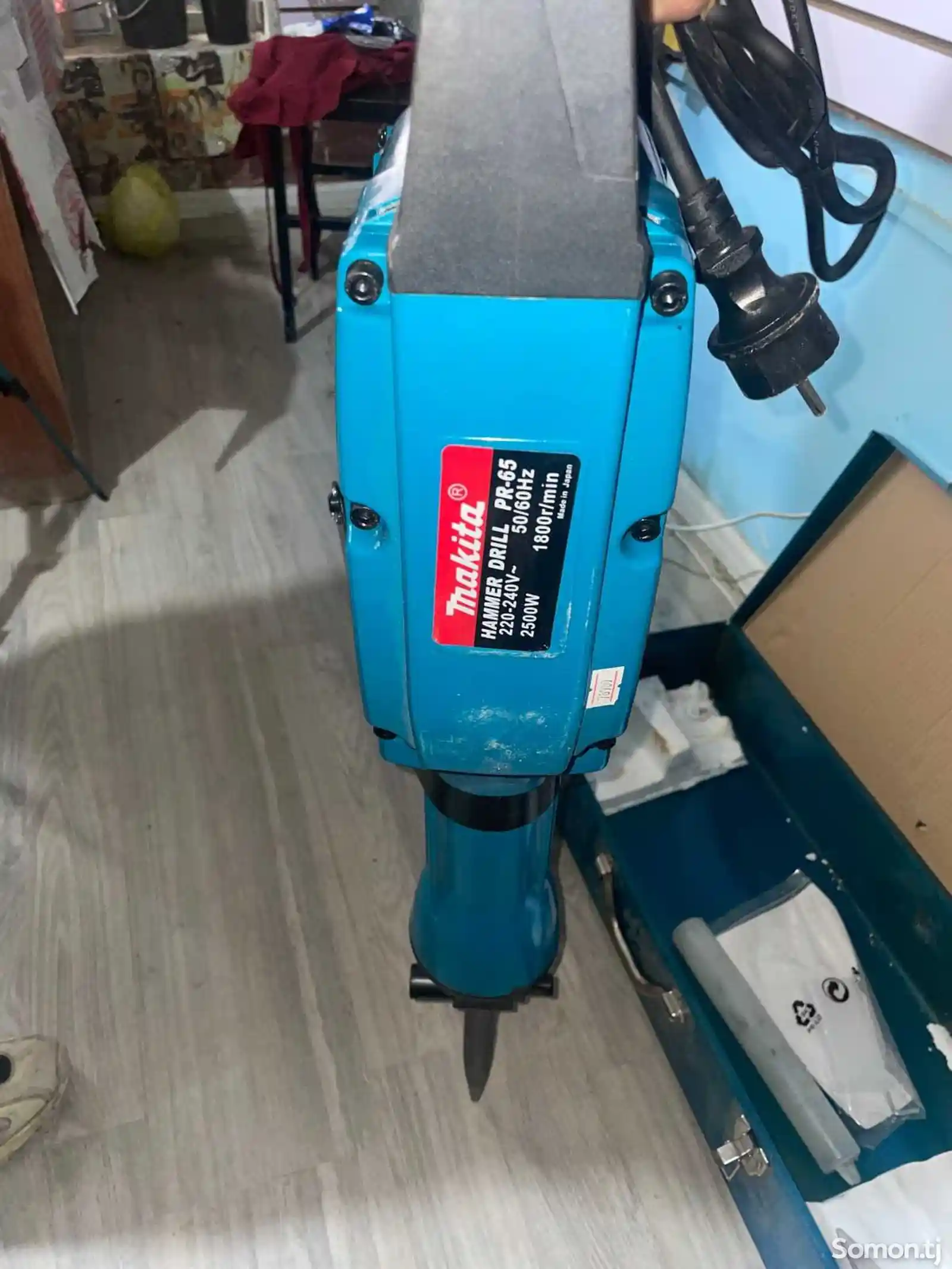 Отбойный молоток Makita-3