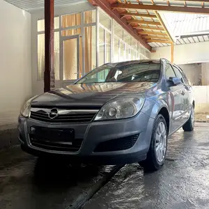 Opel Astra H, 2008