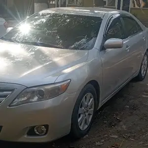 Toyota Camry, 2011