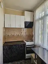 3-комн. квартира, 4 этаж, 58 м², Сино-6