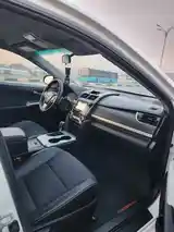 Toyota Camry, 2012-8