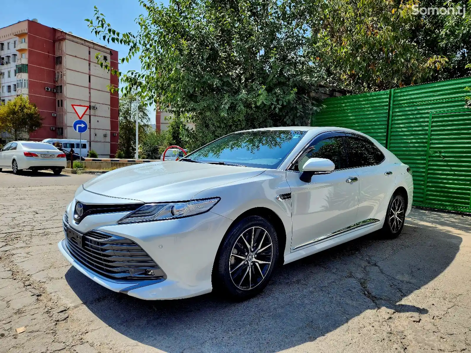 Toyota Camry, 2021-3