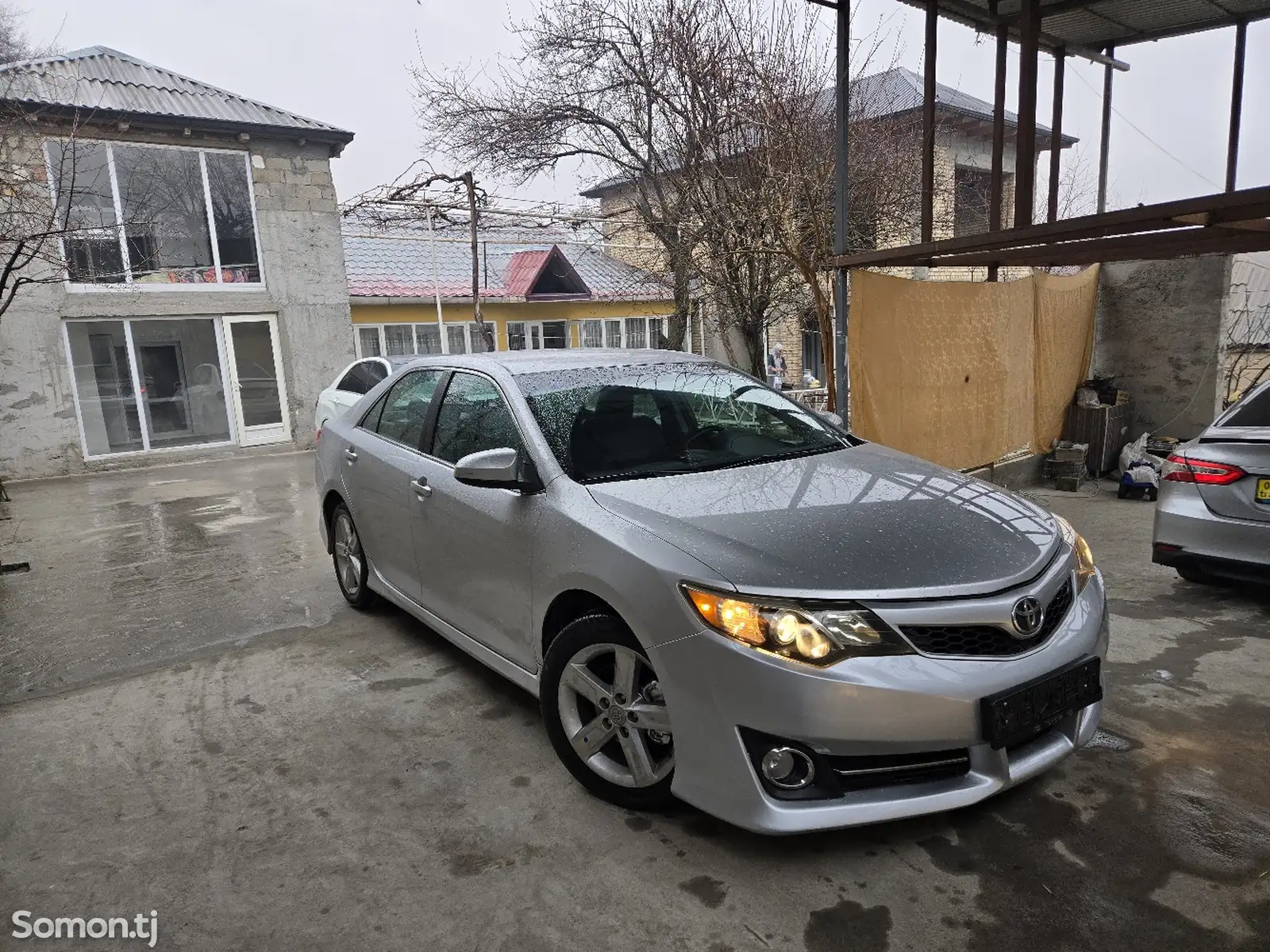 Toyota Camry, 2012-1