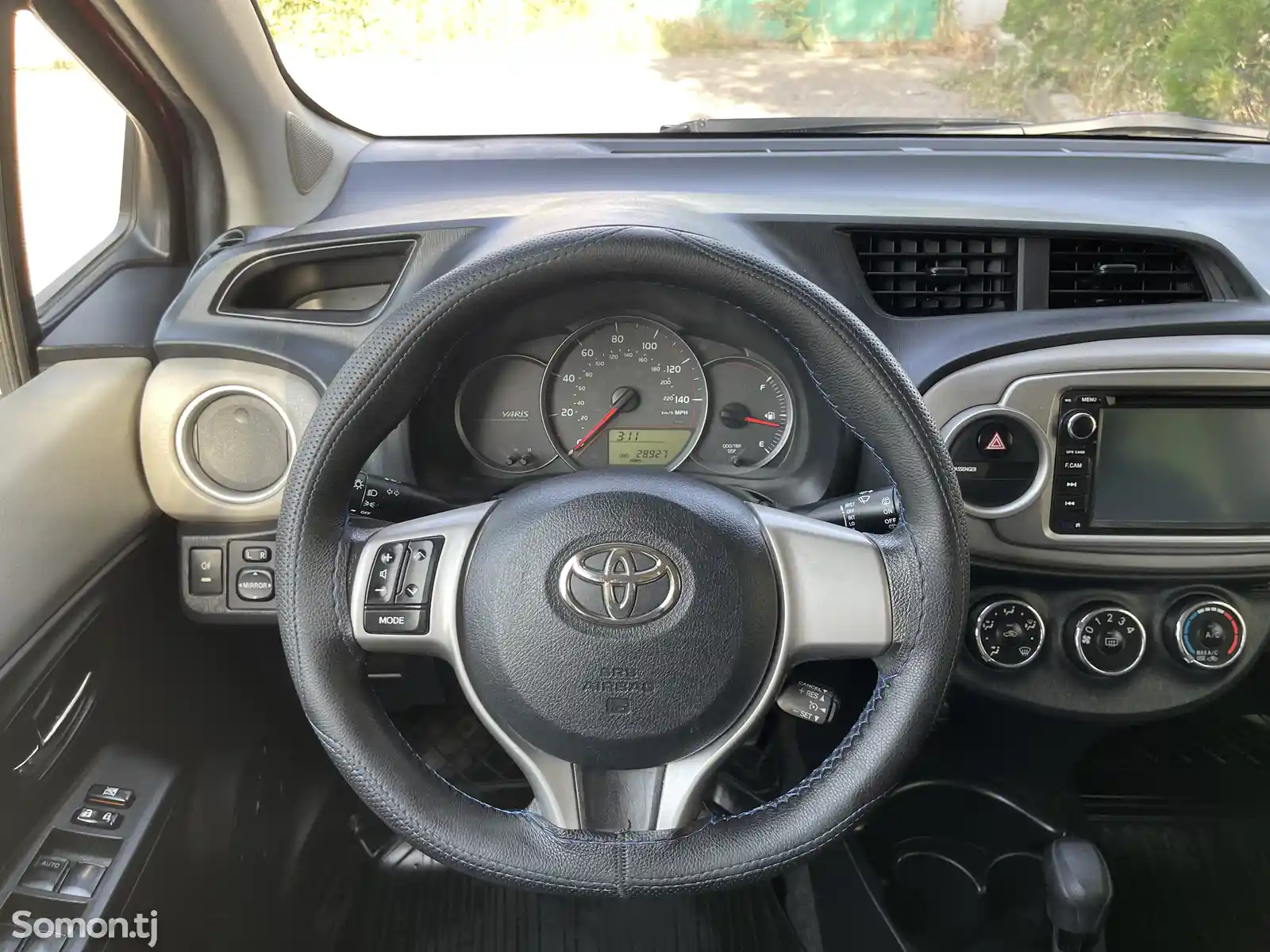 Toyota Yaris, 2013-7
