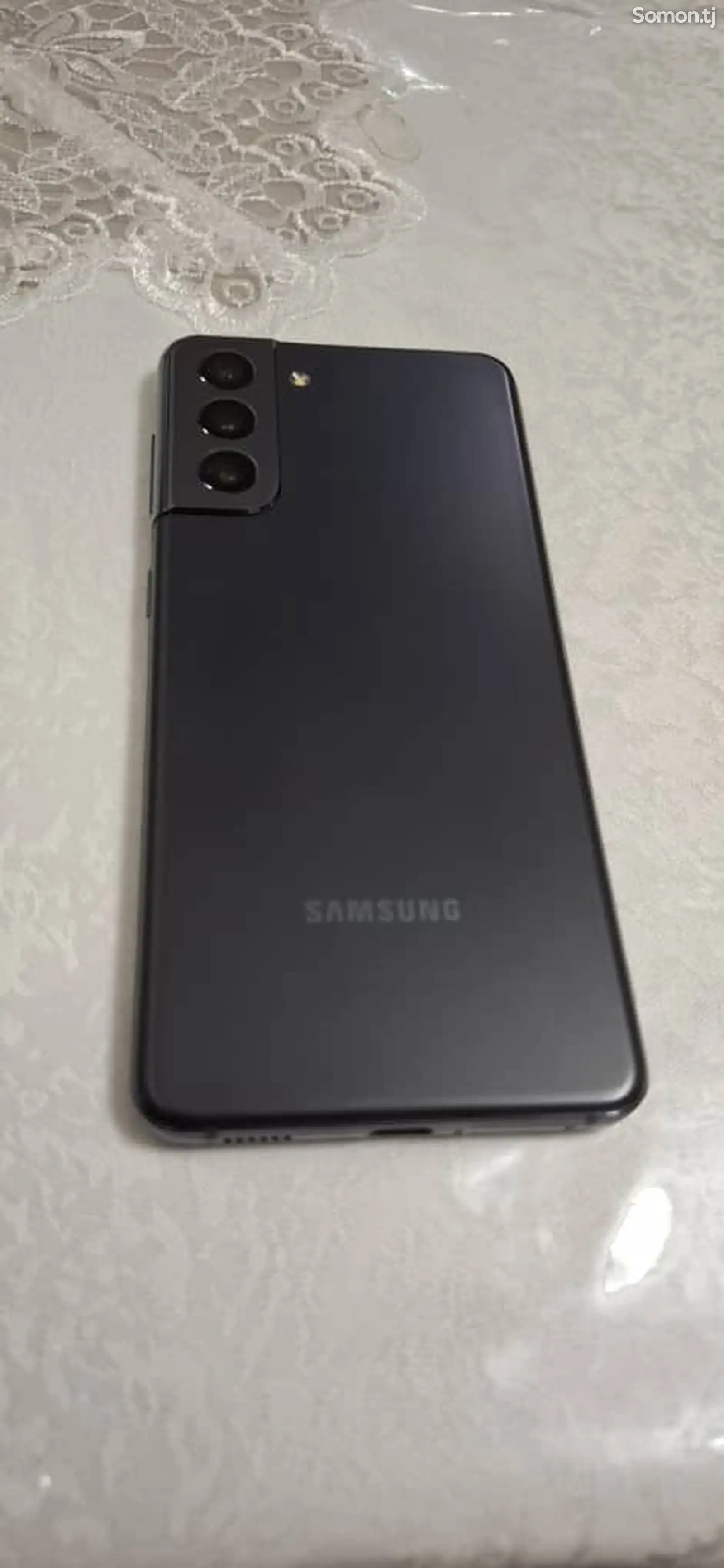 Samsung Galaxy S21 black-1