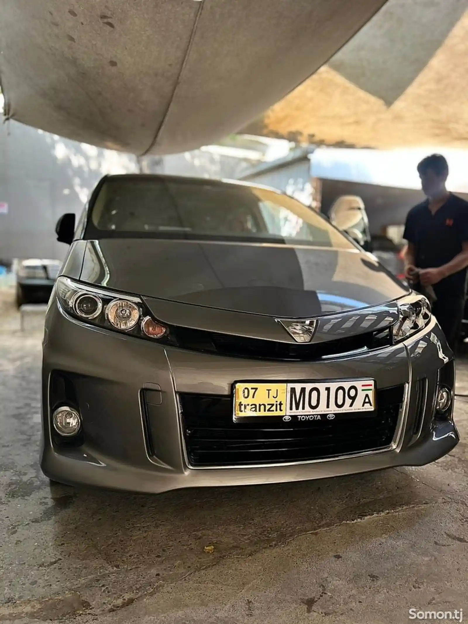 Toyota Estima, 2015-4