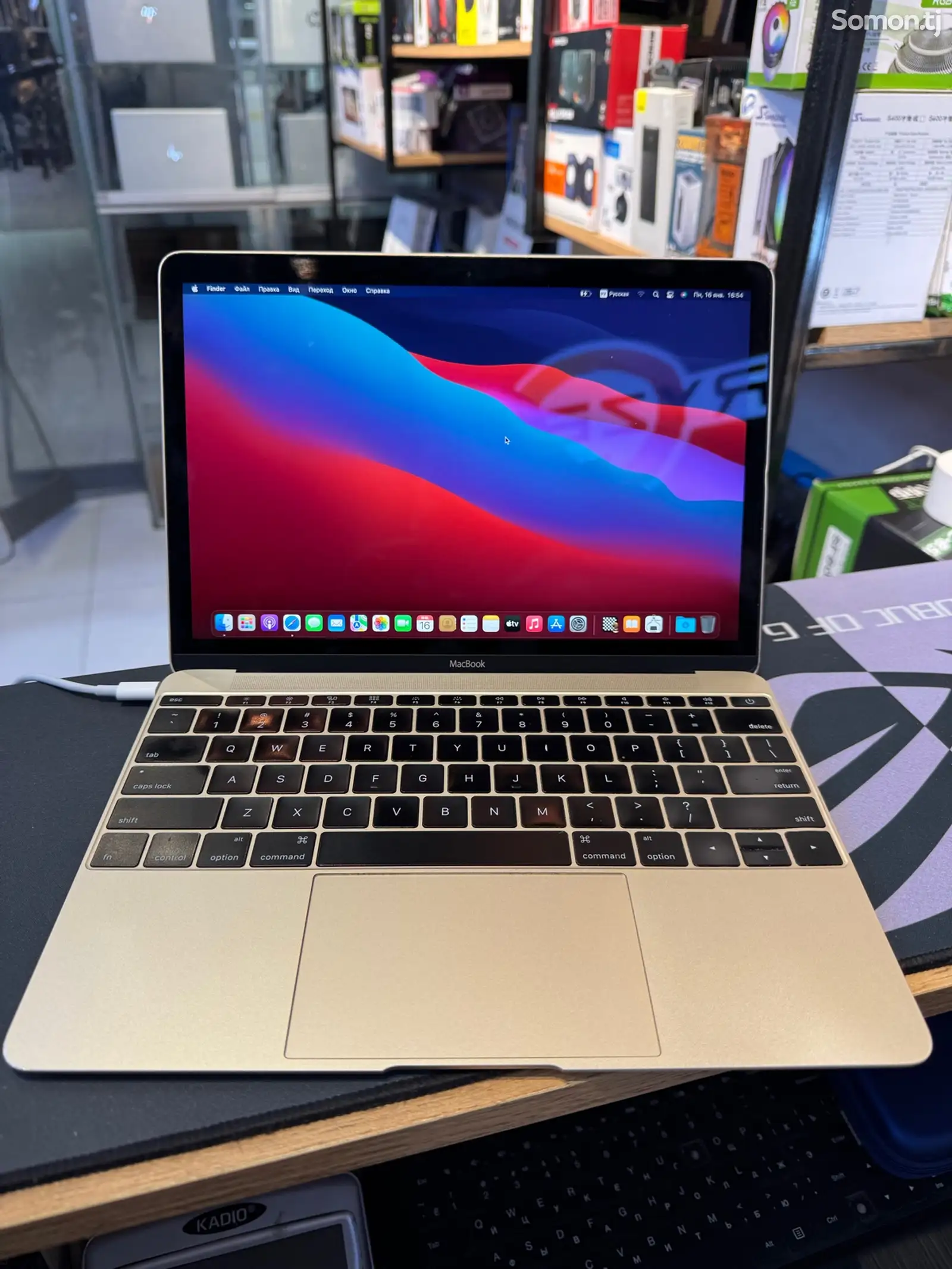 Ноутбук apple macbook-1