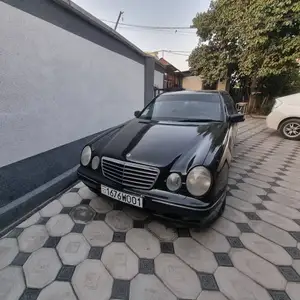 Mercedes-Benz E class, 2000