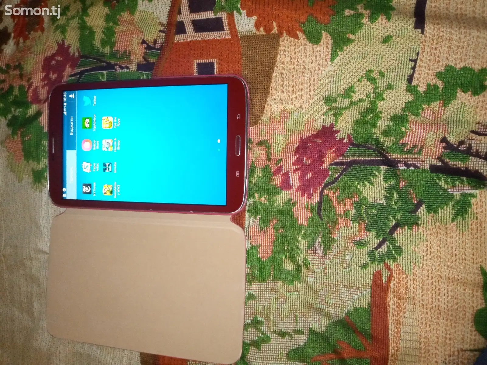 Планшет Samsung Galaxy Tab 3-2