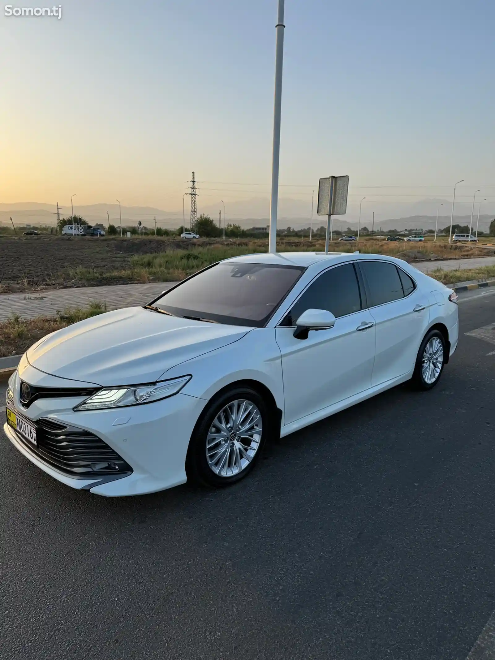 Toyota Camry, 2019-3