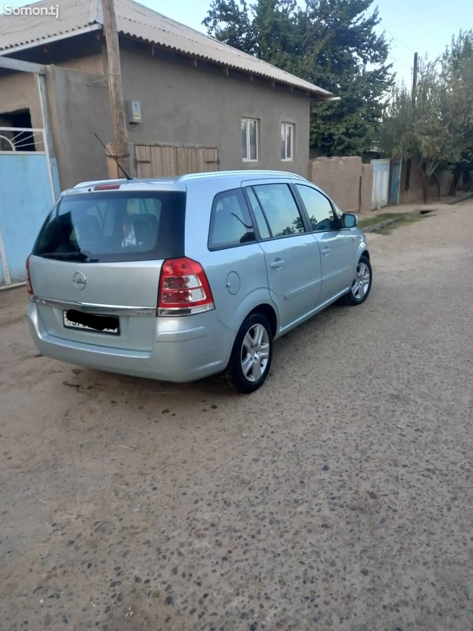 Opel Zafira, 2009-1