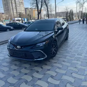 Toyota Camry, 2019