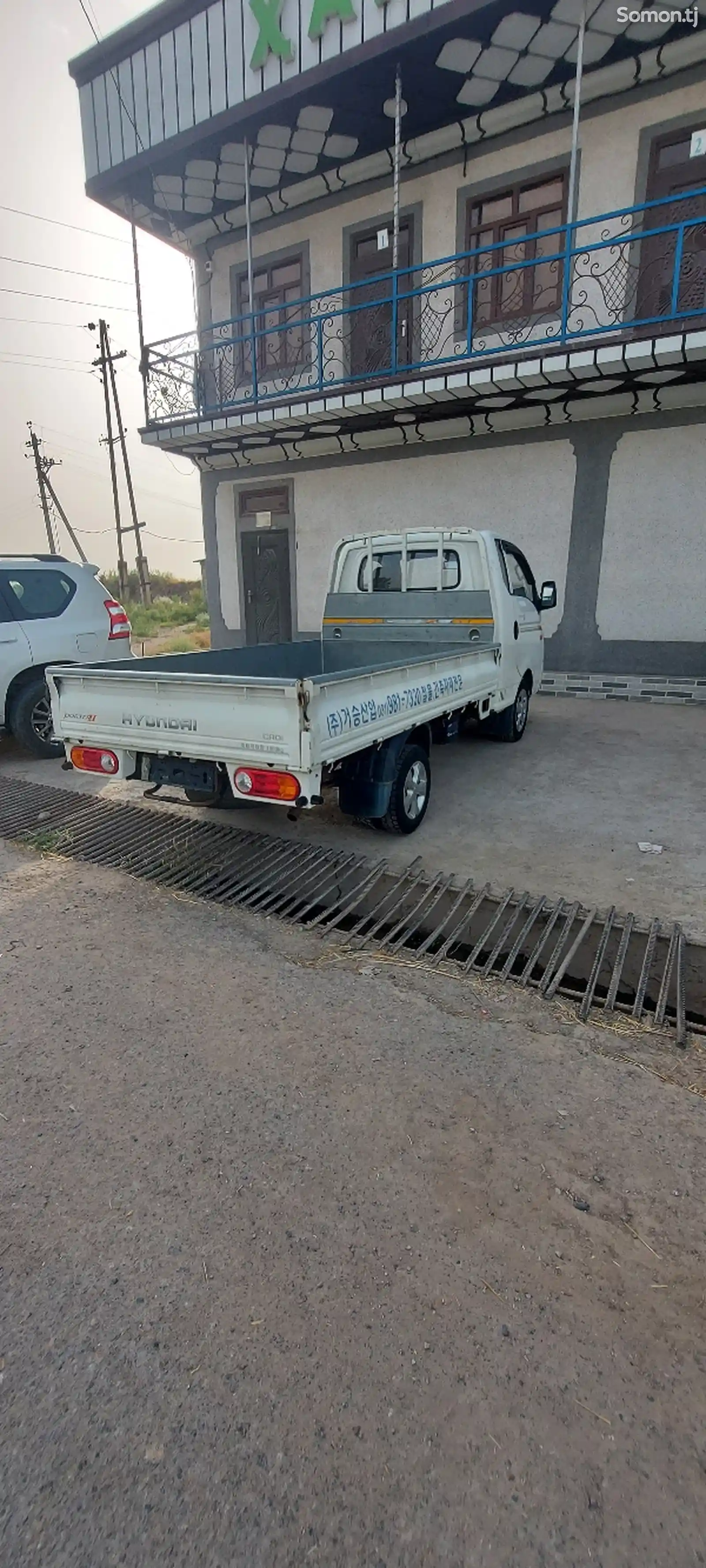 Бортовой автомобиль Hyundai Porter, 2015-7