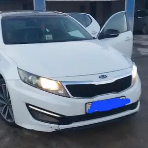 Kia Optima, 2011