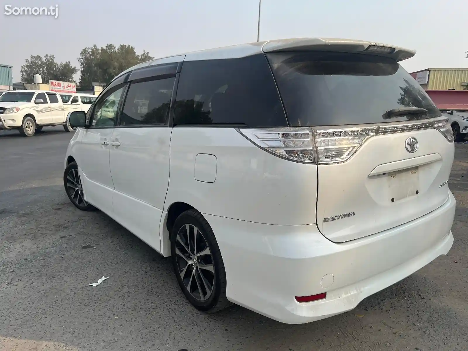 Toyota Estima, 2015-5