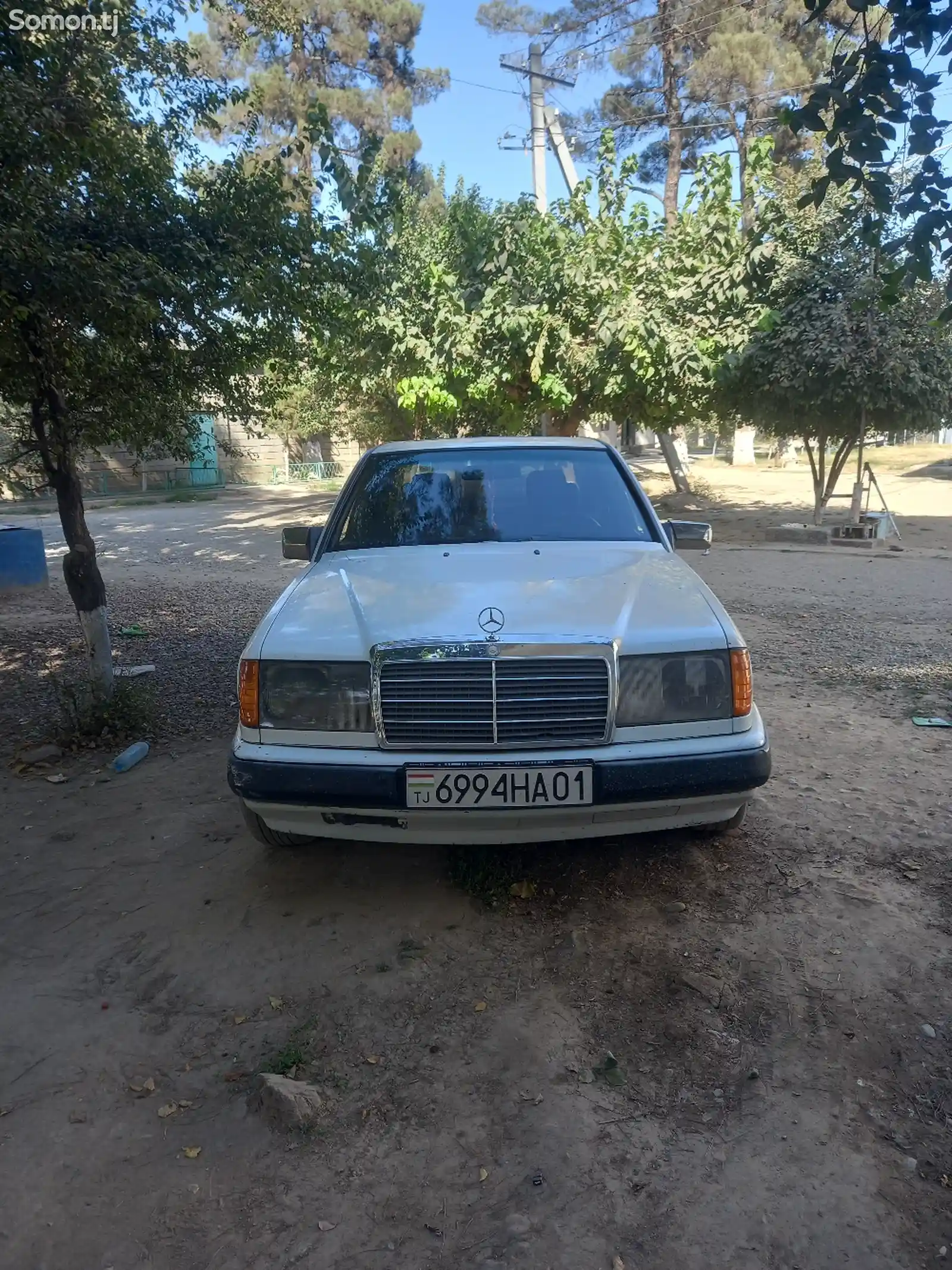 Mercedes-Benz W124, 1988-1