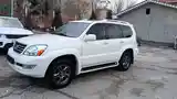 Lexus GX series, 2009-2