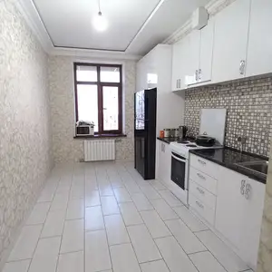 2-комн. квартира, 13 этаж, 77 м², Караболо