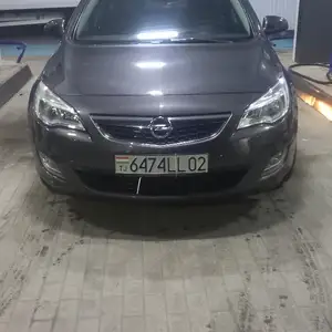 Opel Astra J, 2011