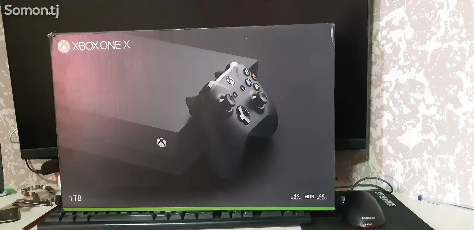 Игровая приставка Xbox one X 4k 1TB-1