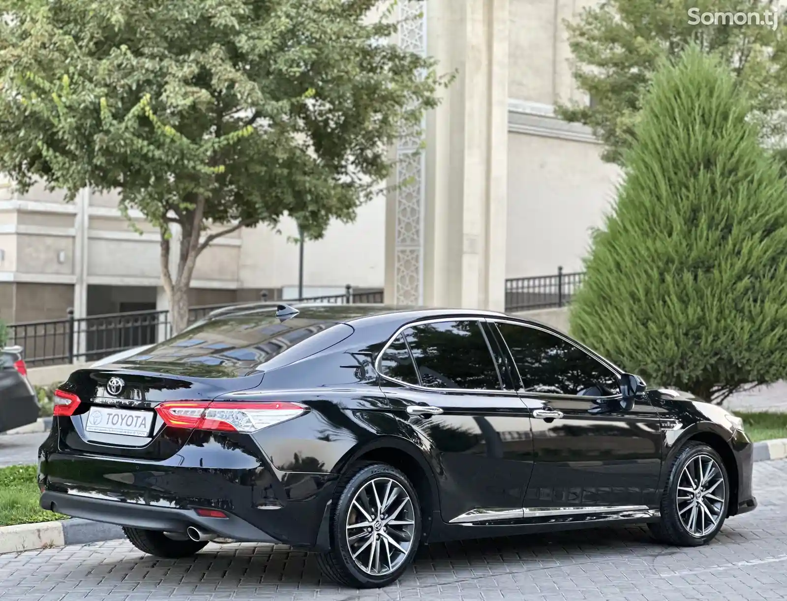 Toyota Camry, 2021-6