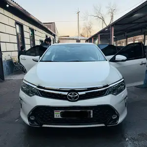 Toyota Camry, 2017