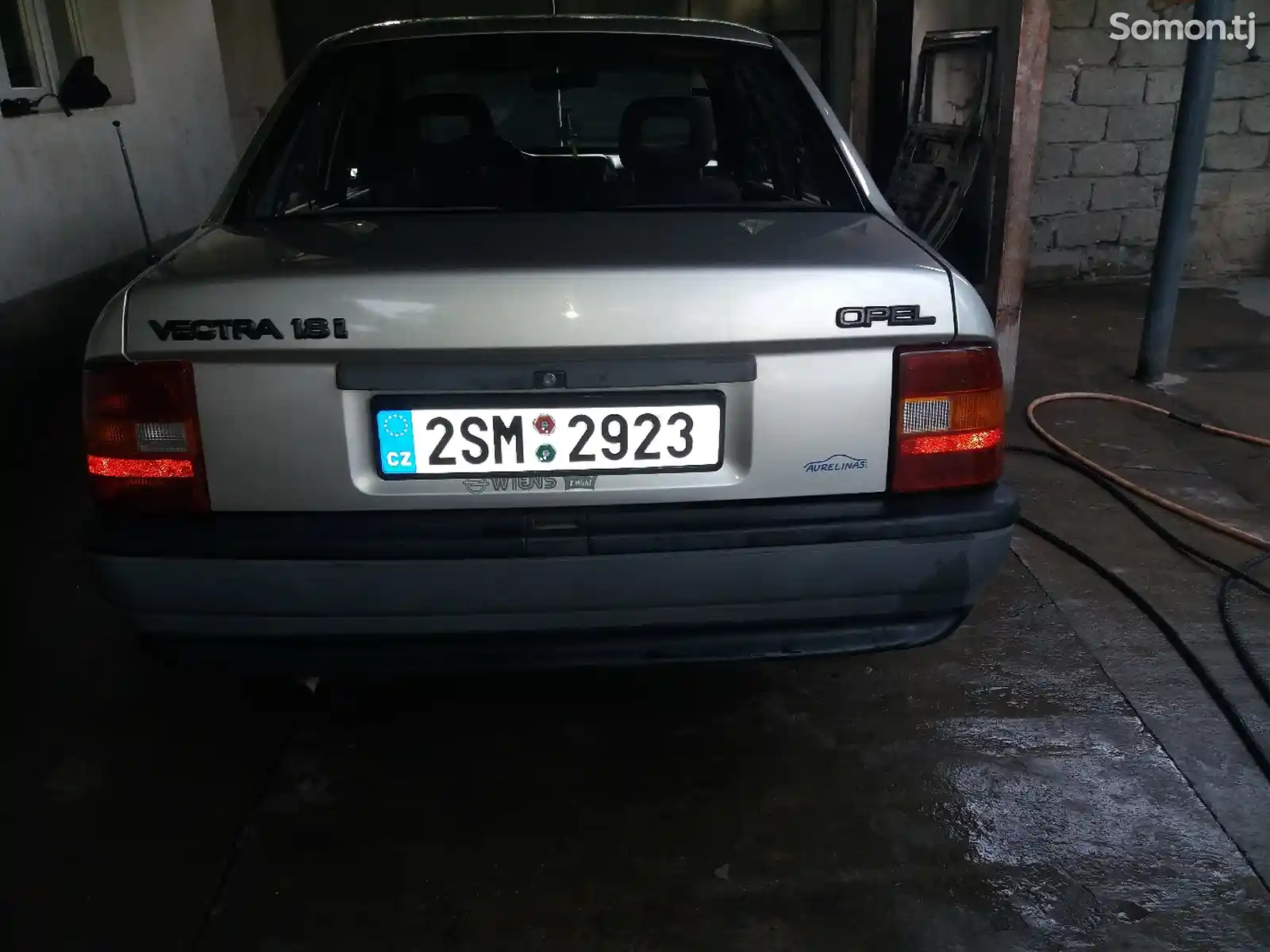 Opel Vectra A, 1990-1