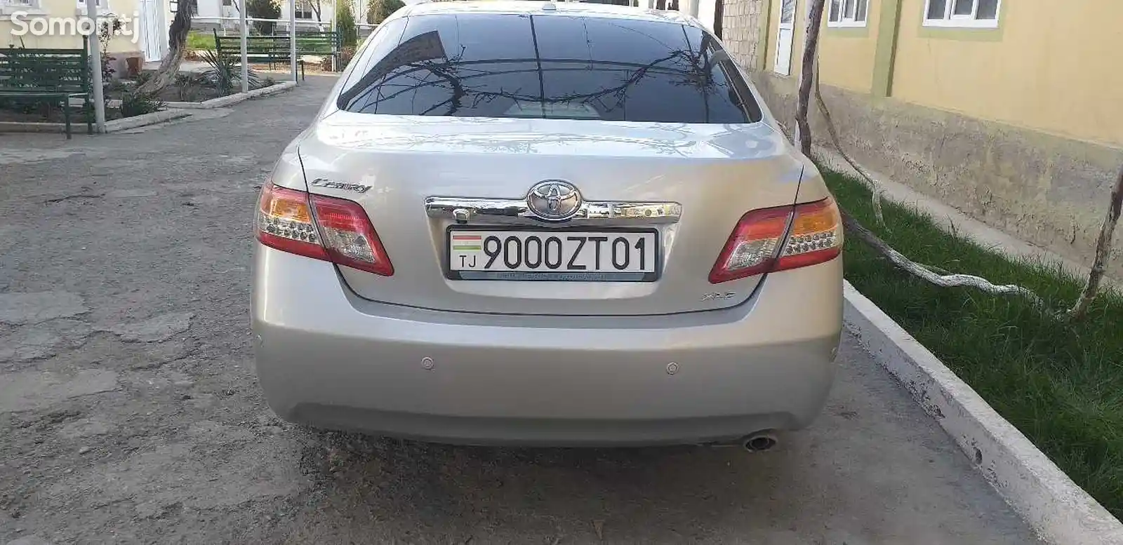 Toyota Camry, 2010-8