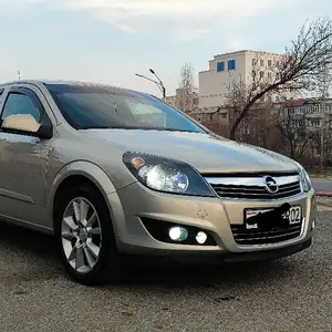 Opel Astra H, 2011