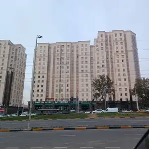 3-комн. квартира, 13 этаж, 100 м², 82мкр