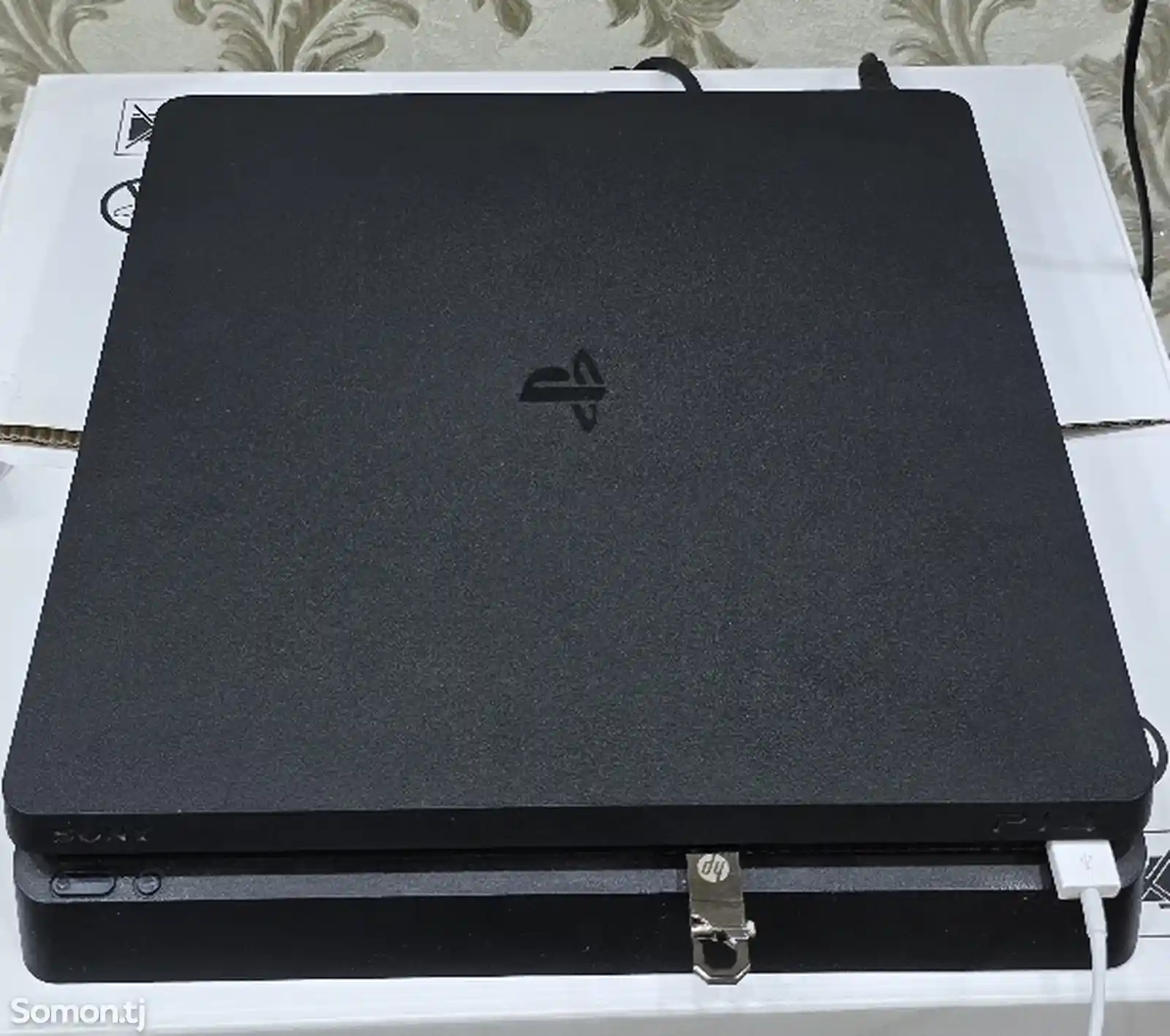 Игровая приставка Sony PlayStation 4 Slim-2