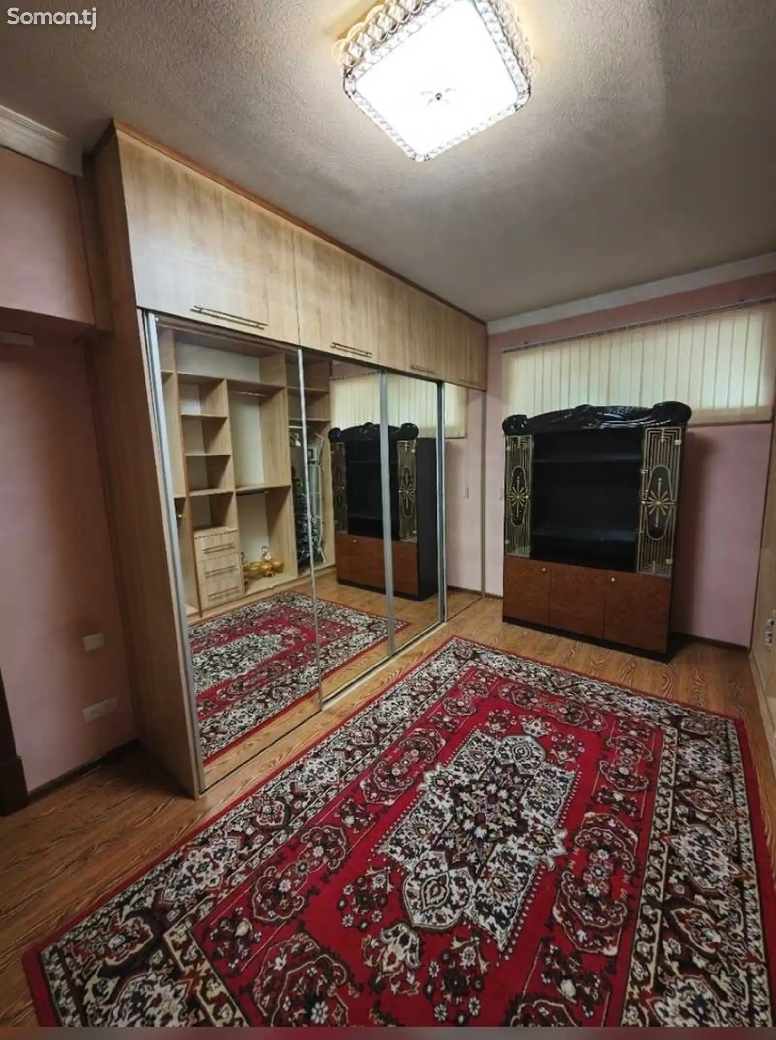 6-комн. квартира, 1 этаж, 240 м², 19мкр-1