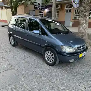 Opel Zafira, 2005