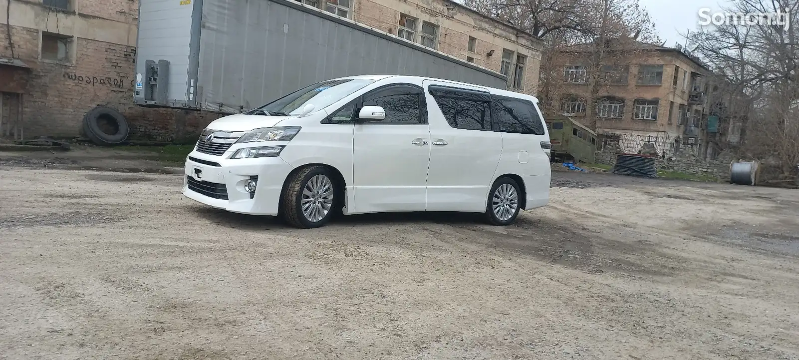 Toyota Vellfire, 2014-1